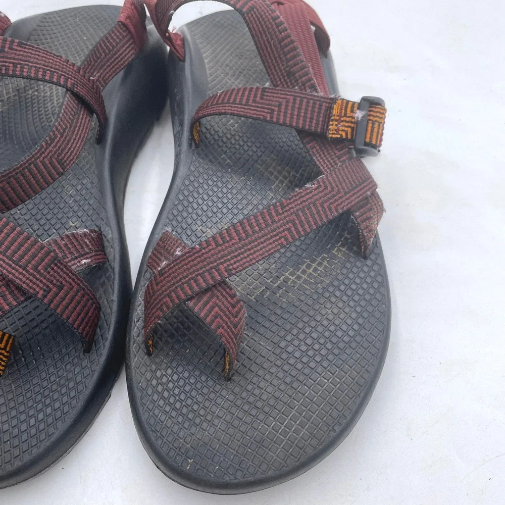Chaco Z2 Classic Mens Sandals Burgundy Geometric Double Strap Toe Loop Size 13‎